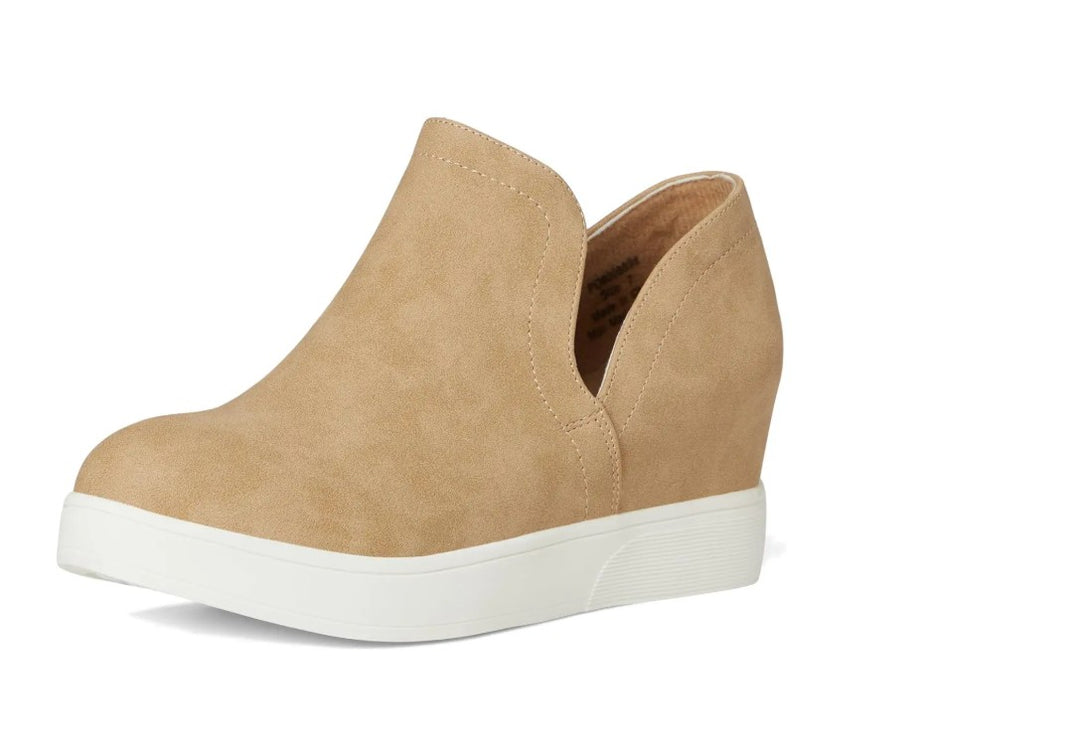 Journee Collection Women's Cardi Round Toe Slip On Wedge Sneakers Shoes Size 7