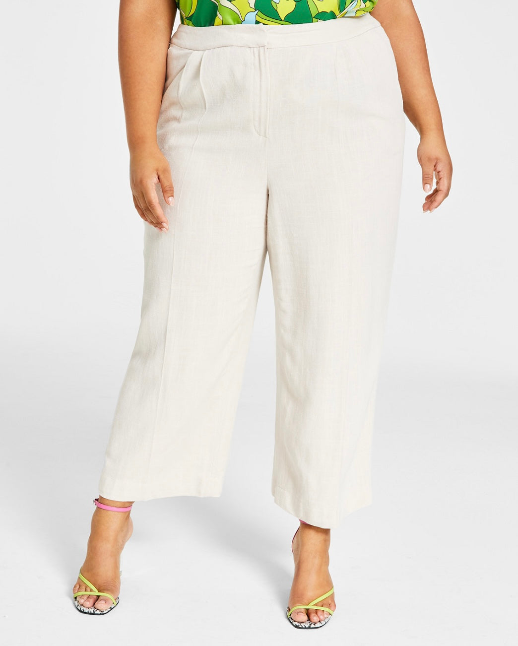 Bar III Women's Textured Wide-Leg Cropped Pants Plus Size Flax