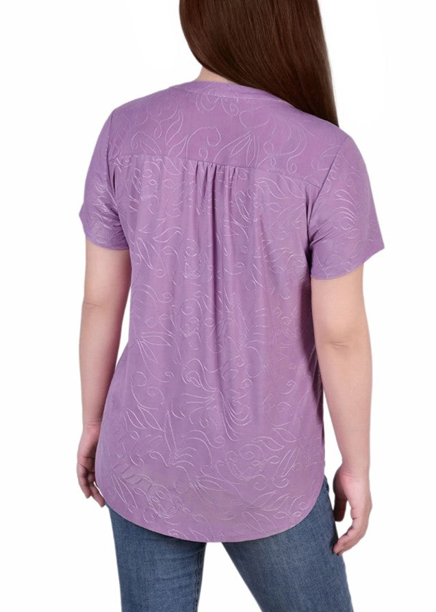 NY Collection Women's Short Sleeve Y Neck Jacquard Knit Top Lilac Size S