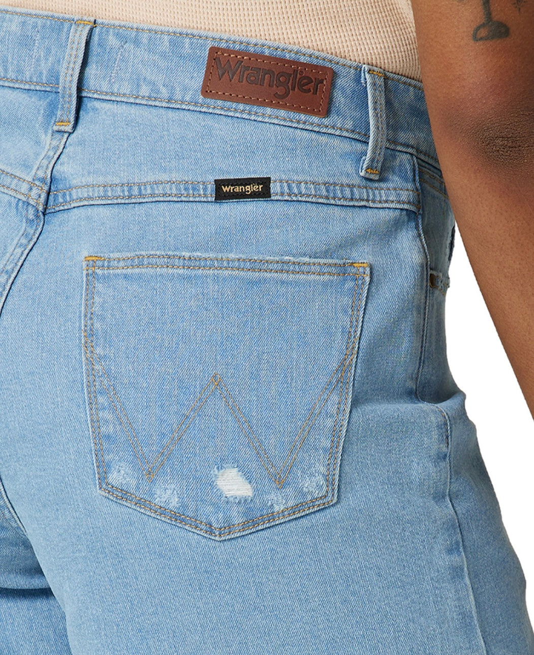 Wrangler Women's Ripped Denim Relaxed Shorts Light Blue Size 4/27