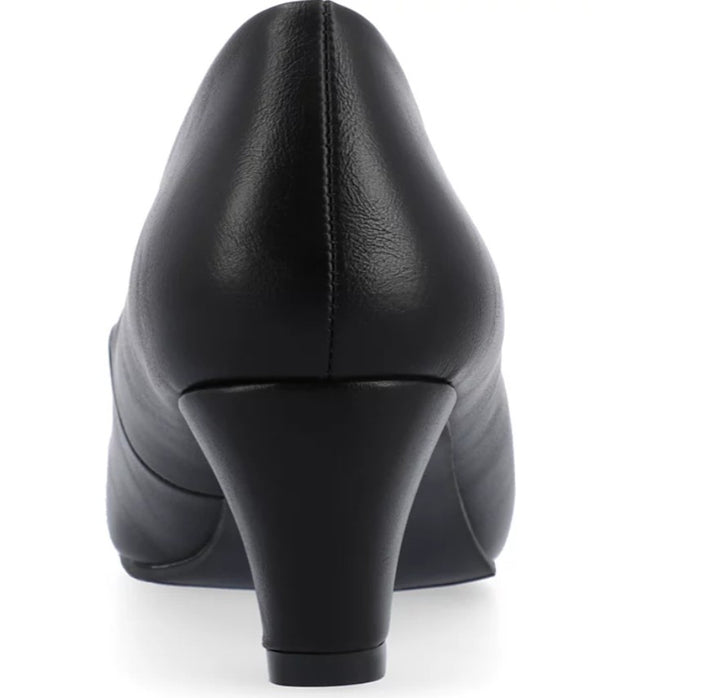 Journee Collection Women's Luu Round Toe Pumps Shoes Black Size 9