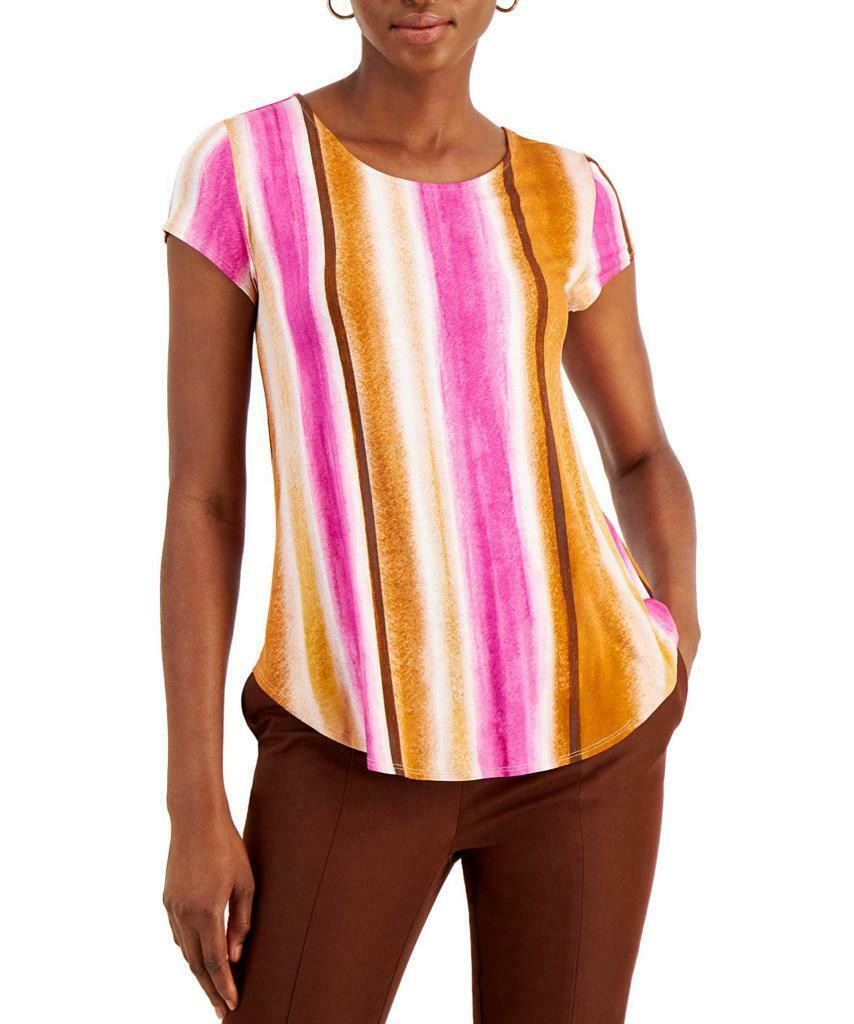 Women's Scoop Neckline Printed T-Shirt