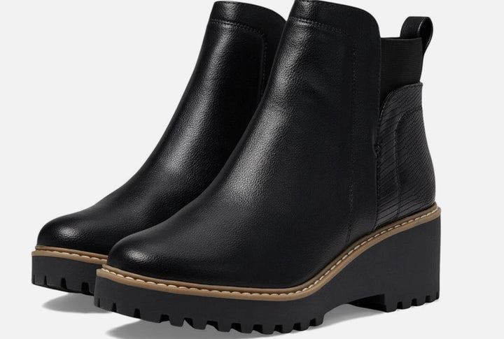 DV Dolce Vita Women's Rielle Chelsea Lug Sole Booties Black Exotic Size 10