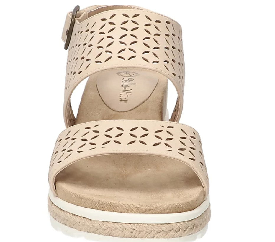 Bella Vita Women&