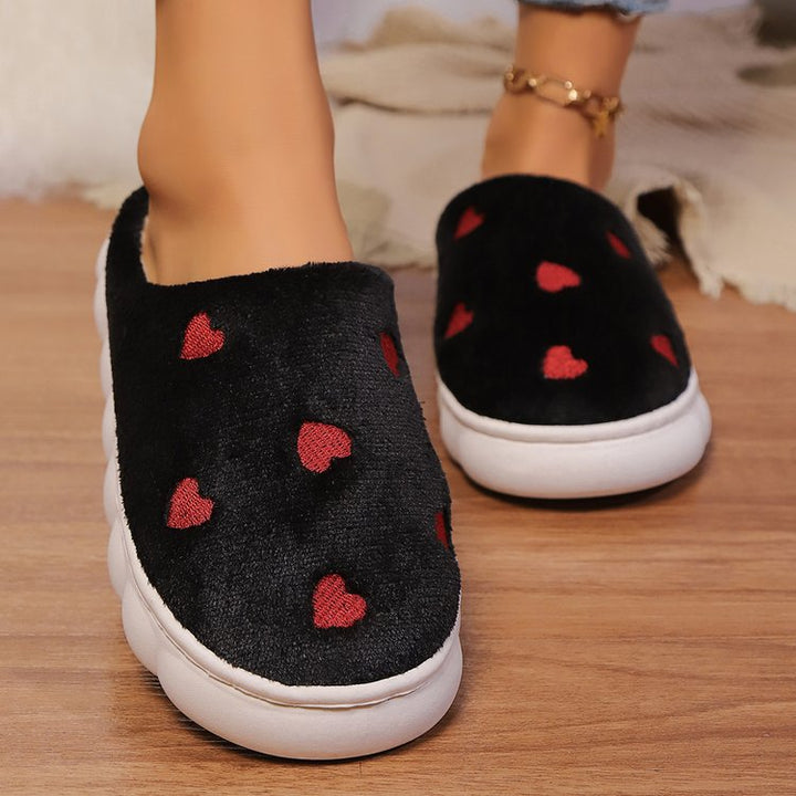 Heart Round Toe Flat Slippers