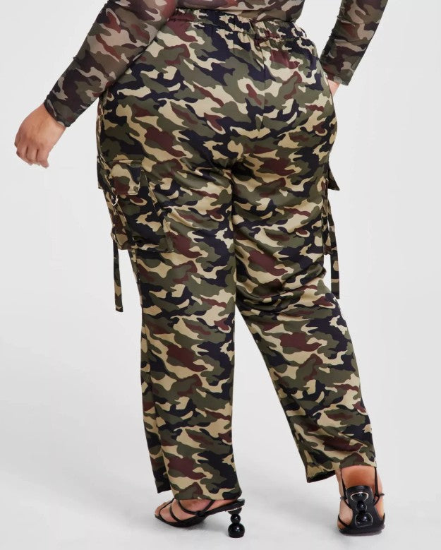 Nina Parker Women's Trendy Straight-Leg Cargo Pants Camo Plus Size 26W