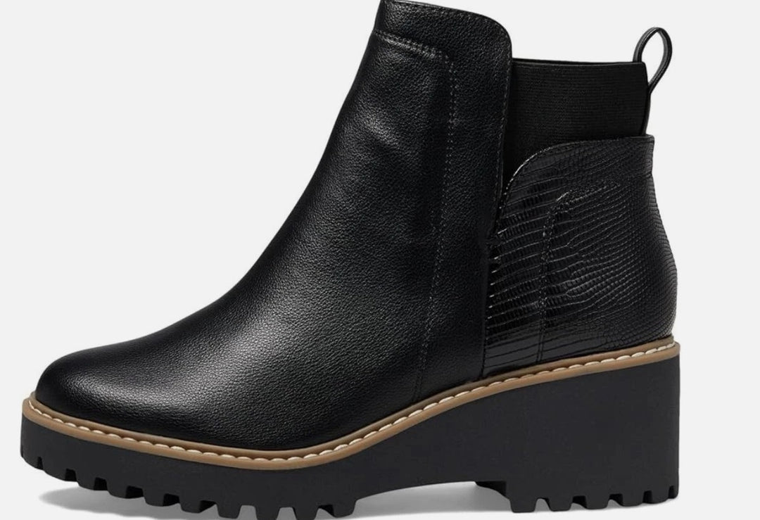 DV Dolce Vita Women's Rielle Chelsea Lug Sole Booties Black Exotic Size 10