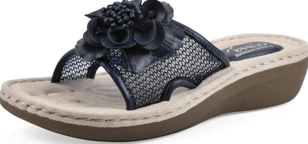 Cliffs by White Mountain Women&