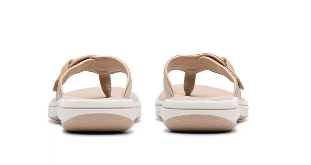 Clarks Cloudsteppers Breeze Reyna Flip-Flop Sandals Sand Size 8